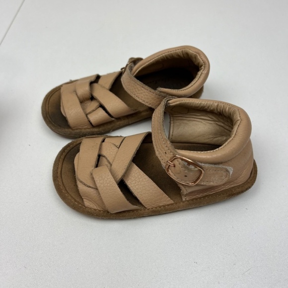 Little Bipsy Sandals in Tan Sz 5 - Picture 2 of 9